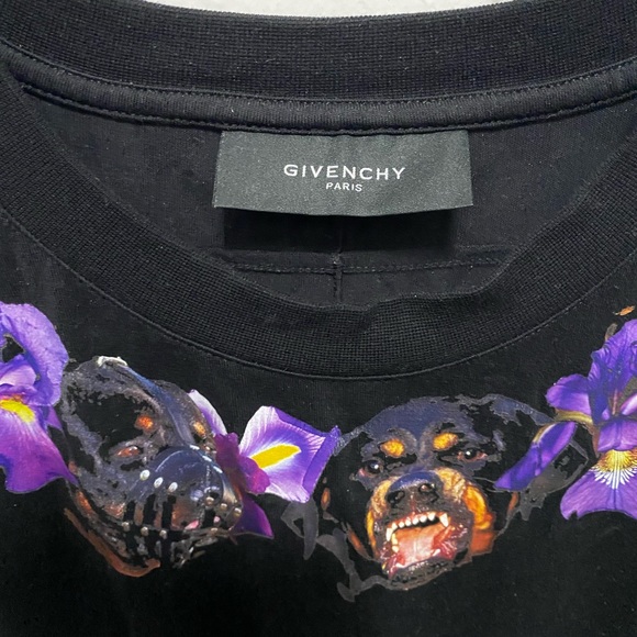 Givenchy Rottweiler Orchid Graphic Crewneck Tshirt - Picture 2 of 7